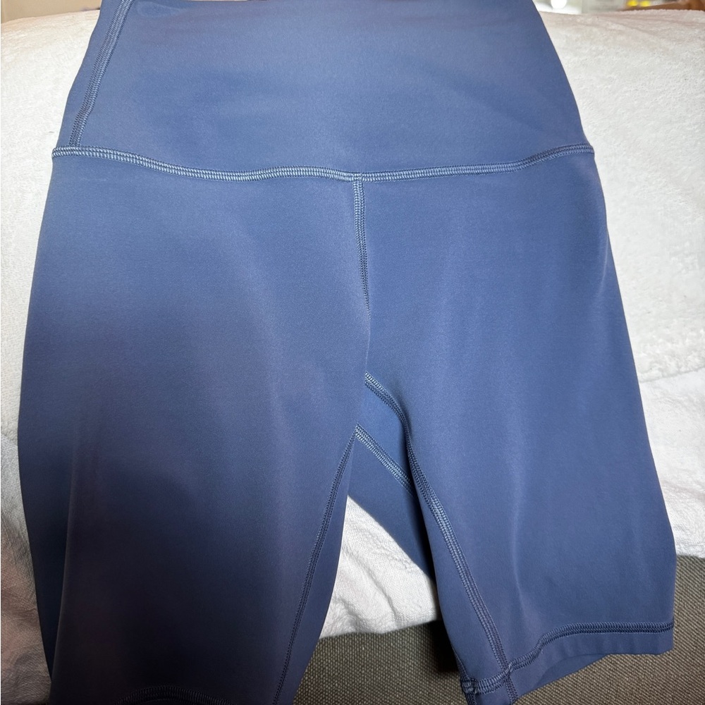LULULEMON BIKER SHORTS SIZE 2